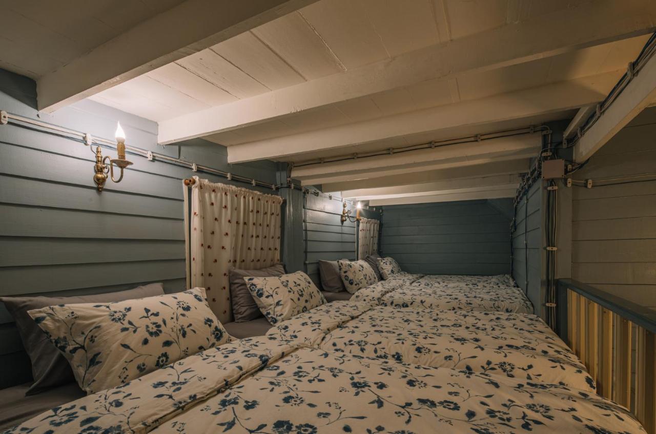 Lhong Yaowarat Hostel Бангкок Екстер'єр фото