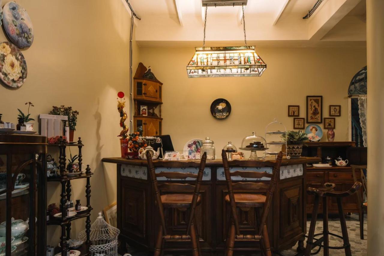 Lhong Yaowarat Hostel Бангкок Екстер'єр фото