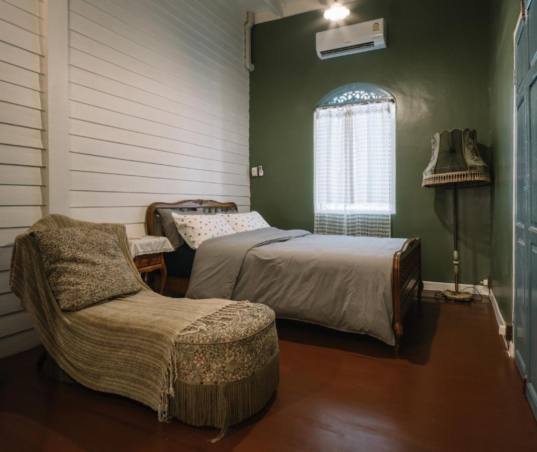 Lhong Yaowarat Hostel Бангкок Екстер'єр фото