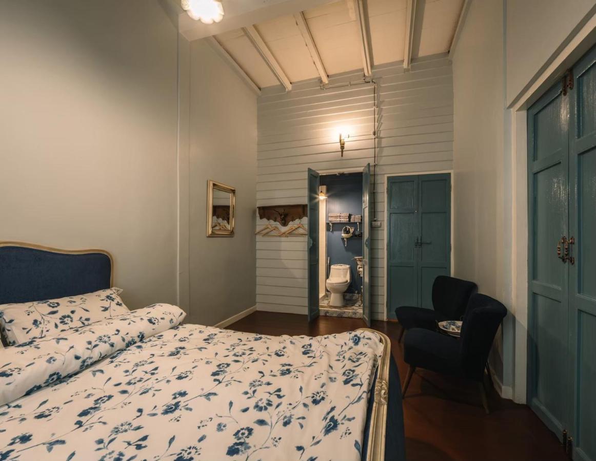 Lhong Yaowarat Hostel Бангкок Екстер'єр фото