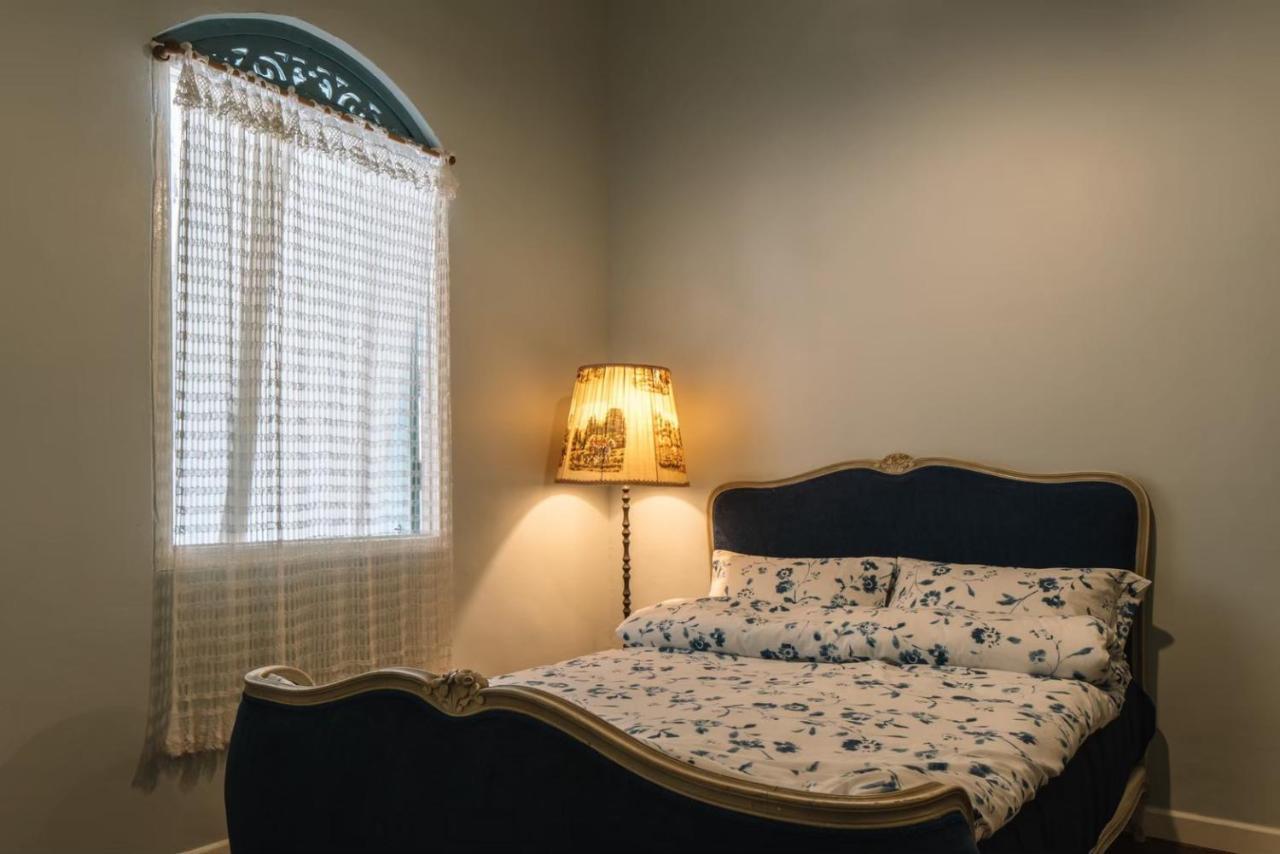 Lhong Yaowarat Hostel Бангкок Екстер'єр фото